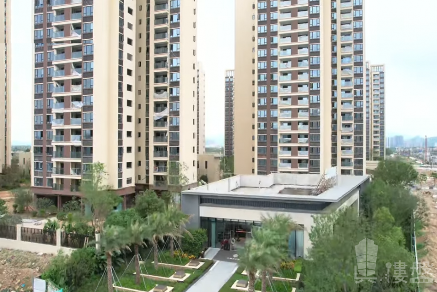 珠海招商華發湖心明悅，首期5萬(減)，30分鐘到港珠澳大橋關口，香港銀行按揭，最新價單
